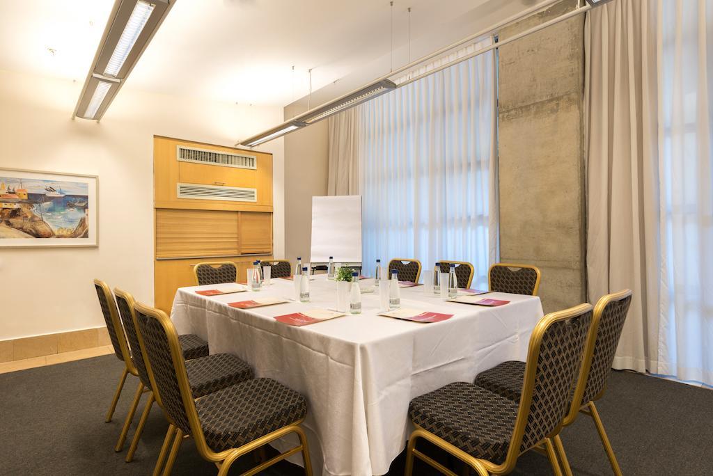 Ruth Daniel Hotel 3*